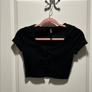 H&M cropped black tie front top
